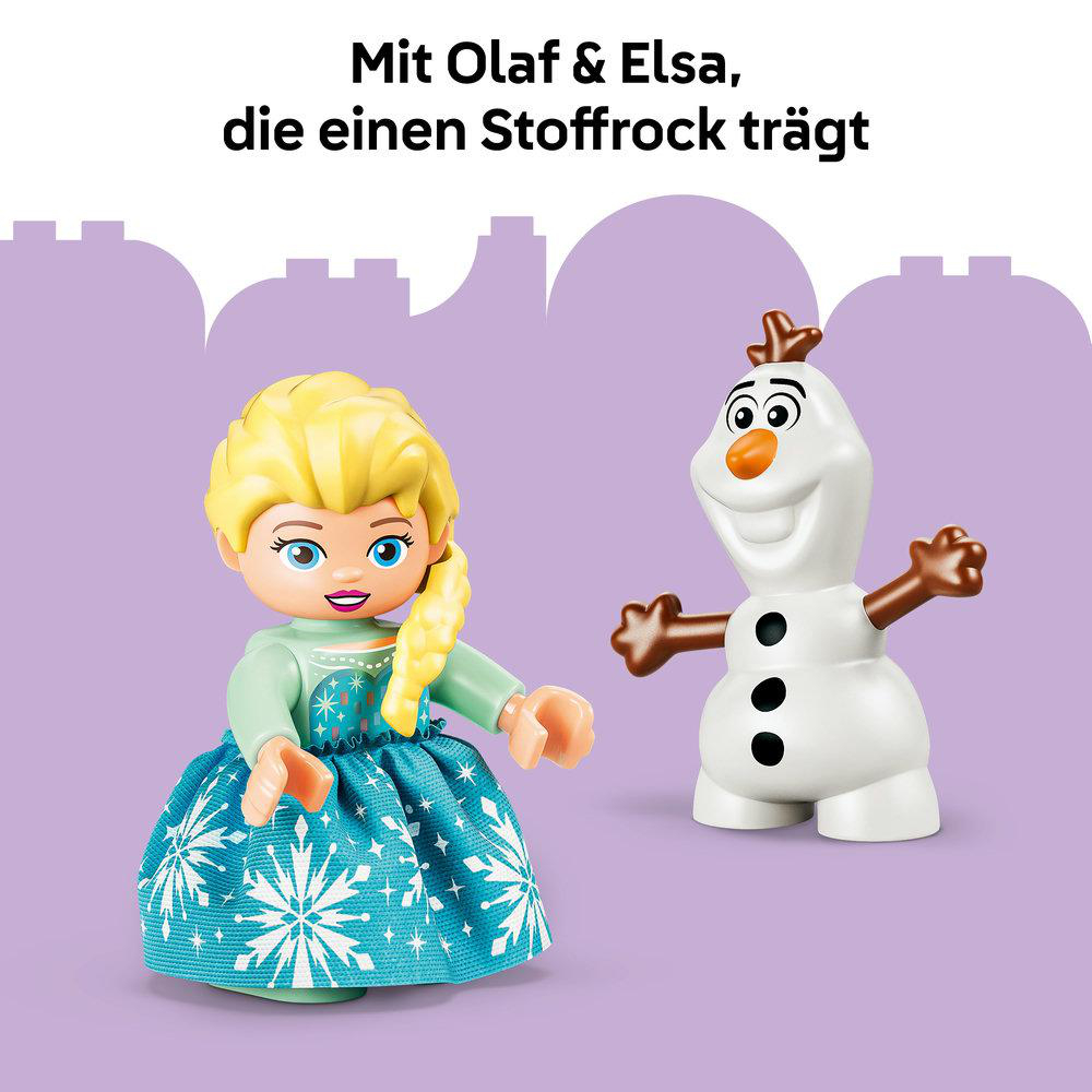 Elsa mit blauem Kleid und Olaf stehen nebeneinander.
