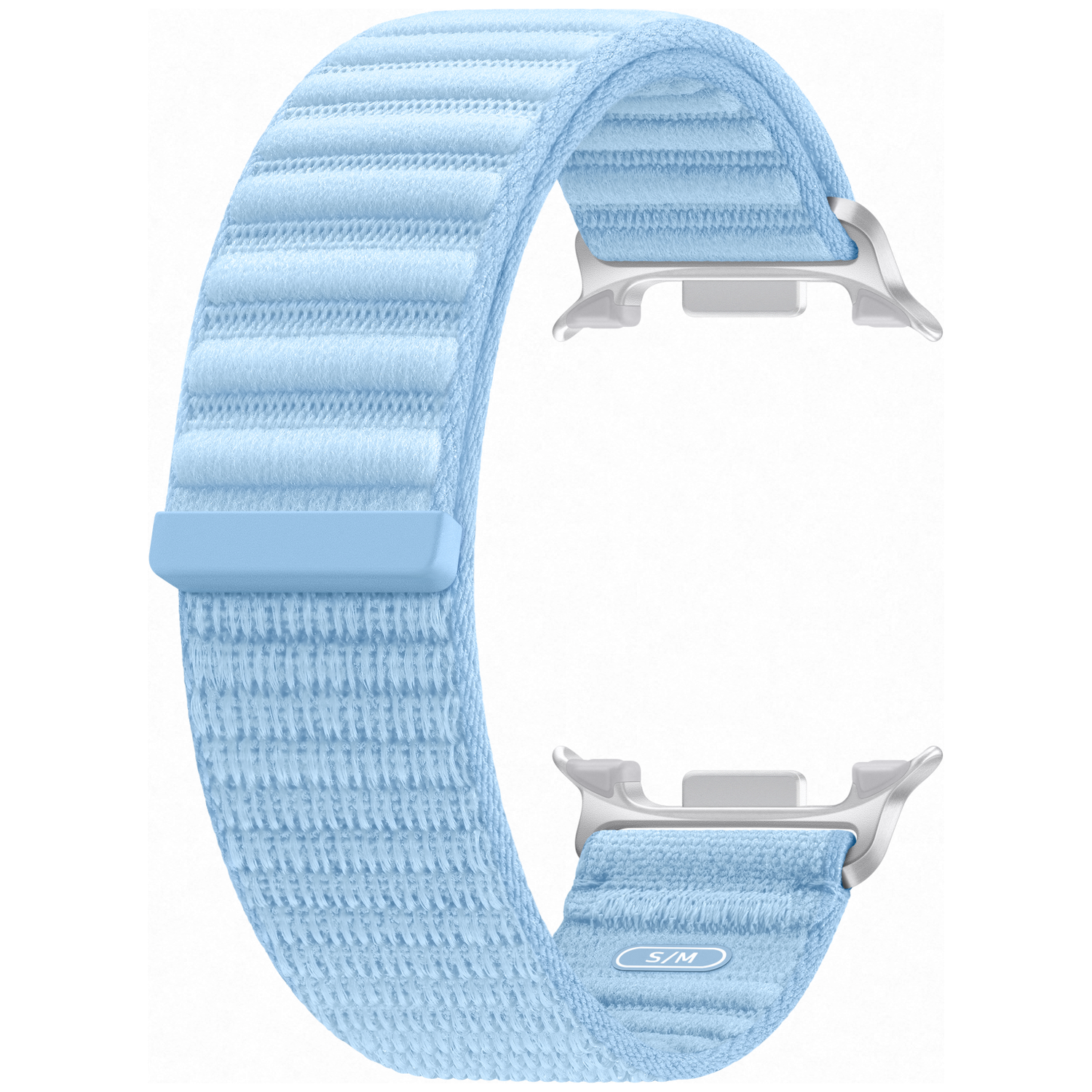 Un bracelet de montre en tissu bleu clair avec connecteurs argentés et texture côtelée.