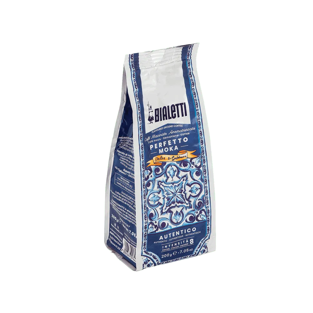 Una bolsa de café Bialetti Perfetto Moka con estampado azul y blanco.