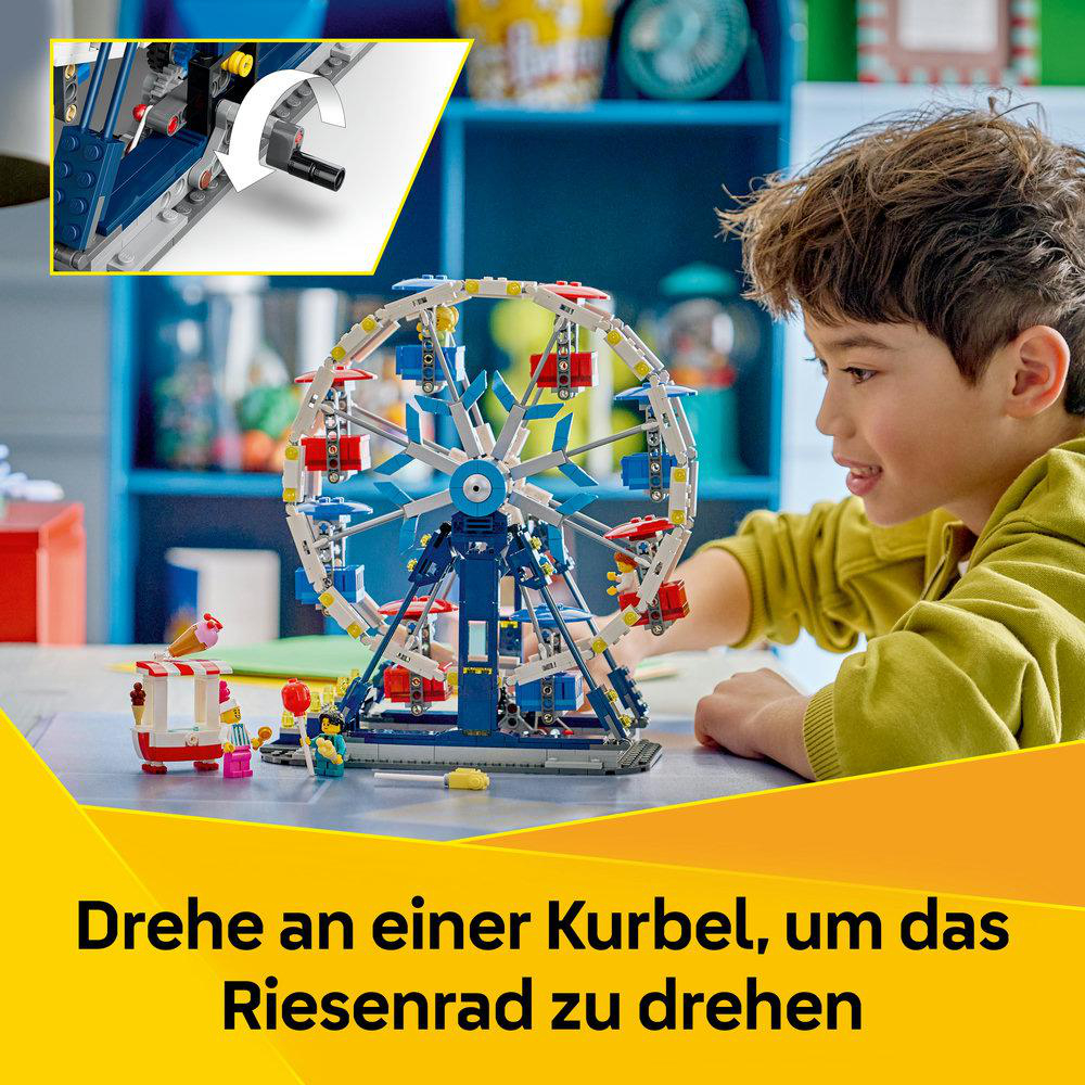 Ein Junge baut ein buntes LEGO-Riesenrad mit einer Eiswagen-Aufsicht.