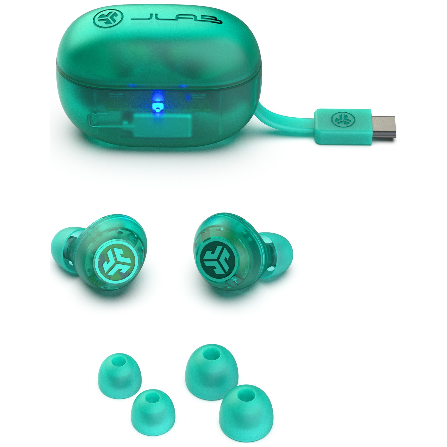 Doorschijnende groene oordopjes en oplaadcase met USB-C kabel op wit.