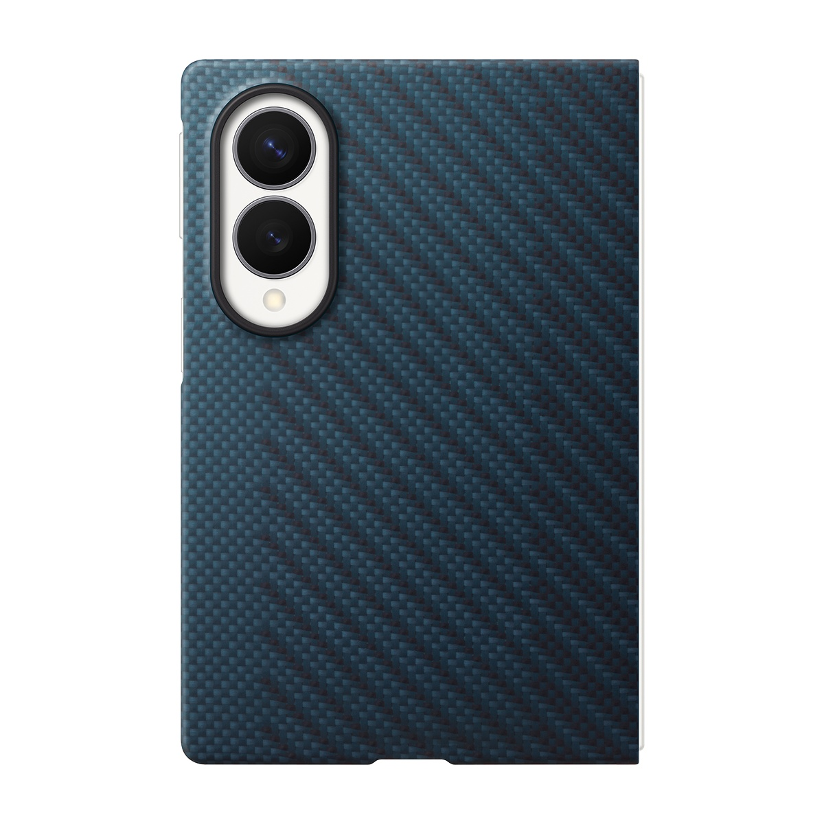 Karbon fiber desenli, kamera oyuklu lacivert telefon kılıfı.