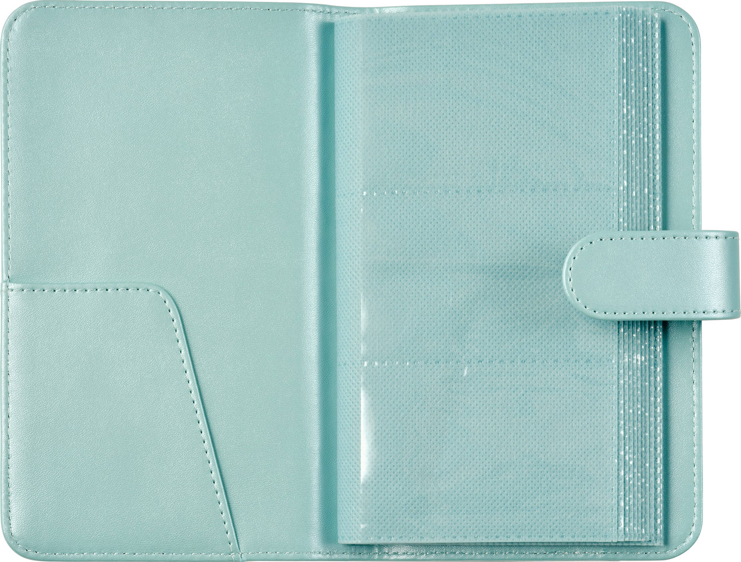 Portefeuille bleu clair avec fentes pour cartes et fermeture à bouton pression.