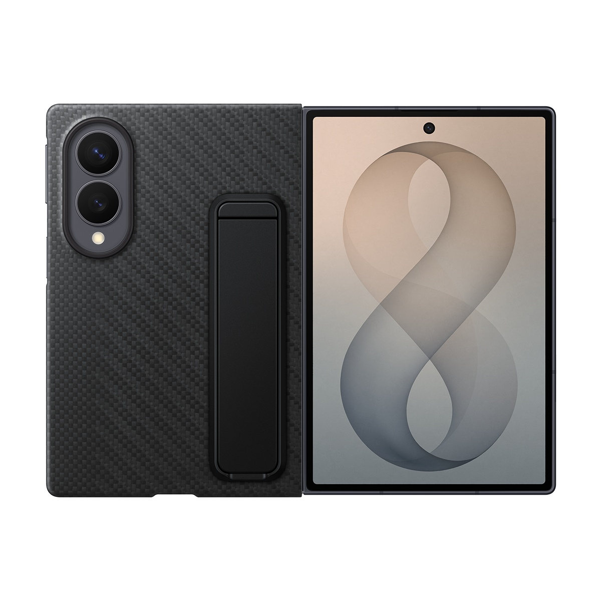 Karbon fiber kılıflı siyah telefon, stant ve açık renkli arka plan.