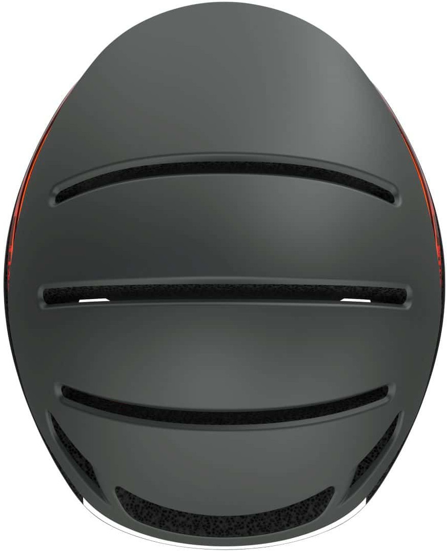 Dunkelgrauer Fahrradhelm mit Belüftungsschlitzen und rotem Akzent.