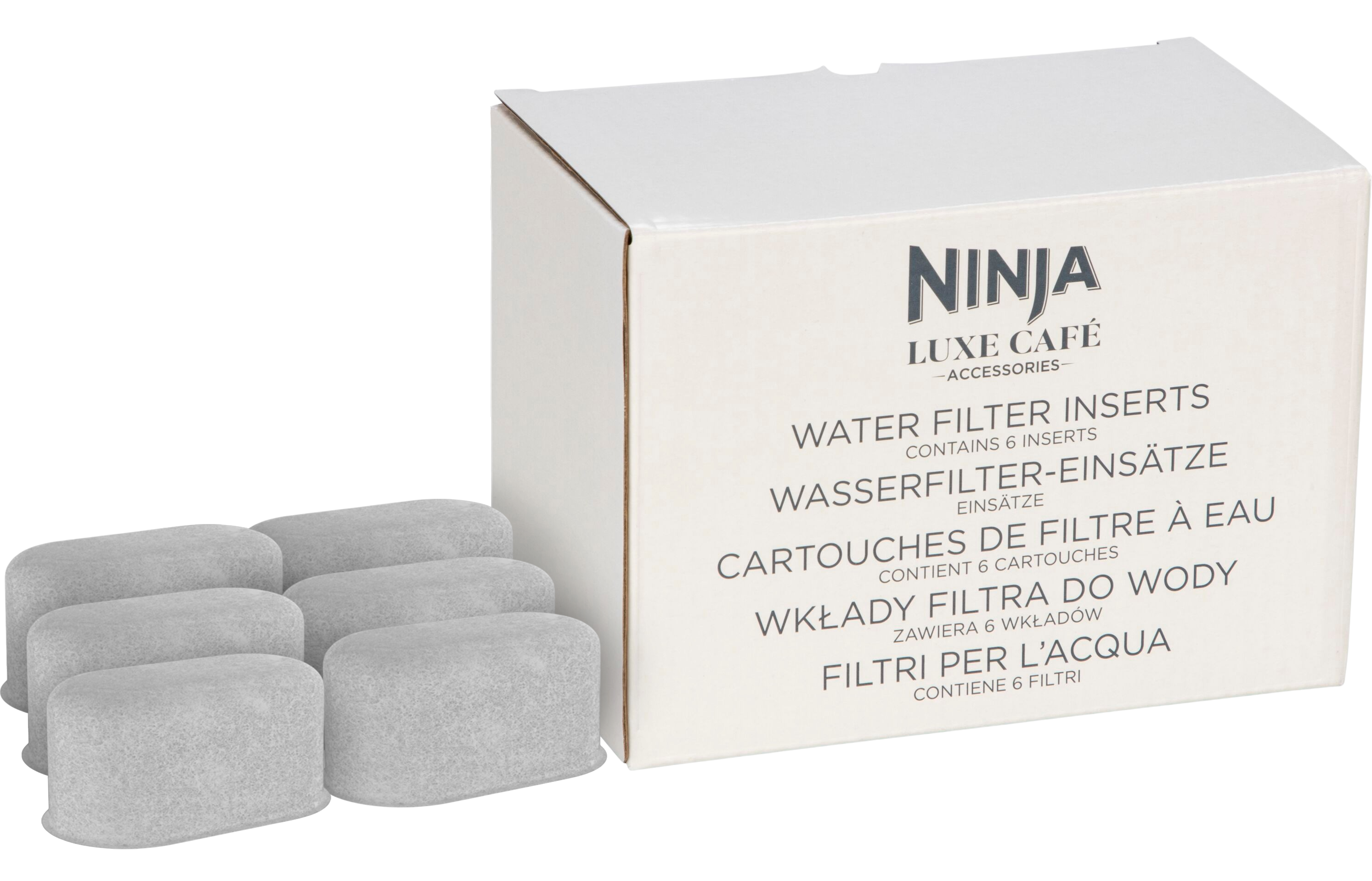 Eine weiße Box mit Ninja Luxe Café Wasserfiltern und sechs einzelnen Filtern daneben.