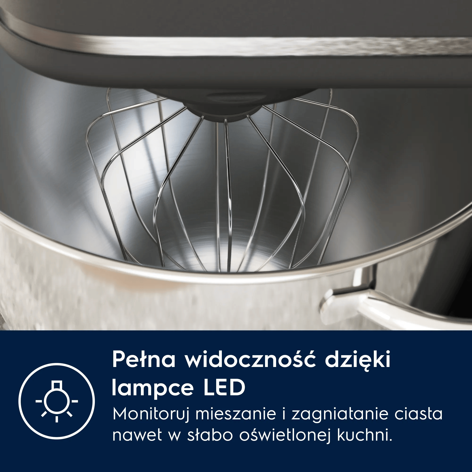 Mikser kuchenny z trzepaczką i lampką LED.