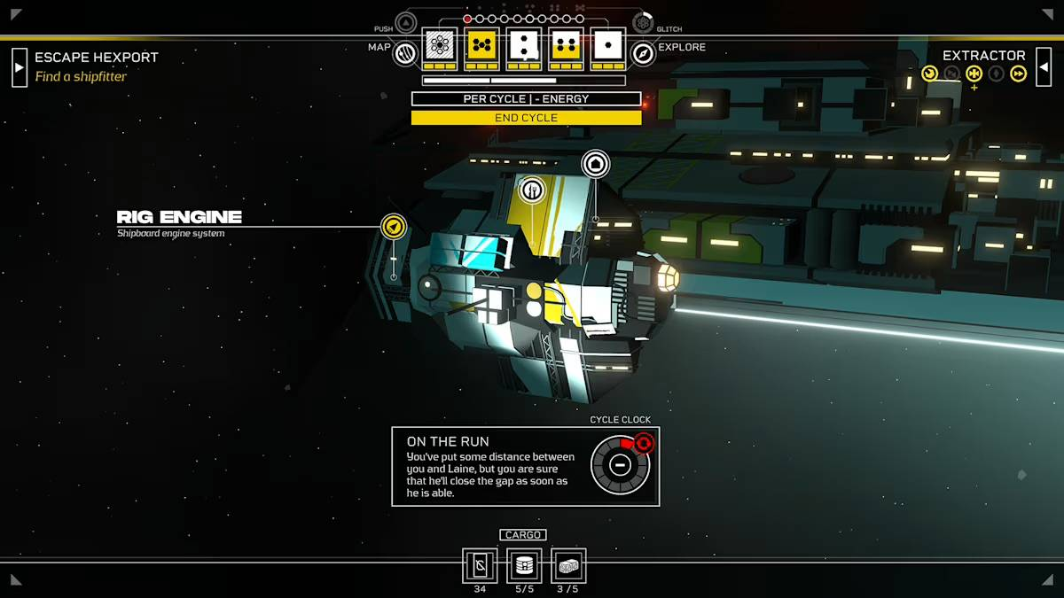 Una nave espacial con elementos grises y amarillos en el espacio, HUD visible.