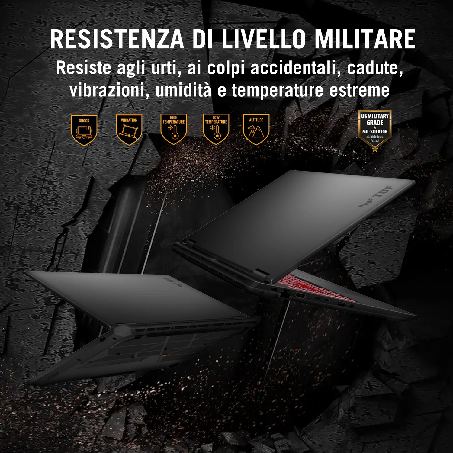 Due laptop neri sono mostrati nell'oscurità su uno sfondo accidentato.