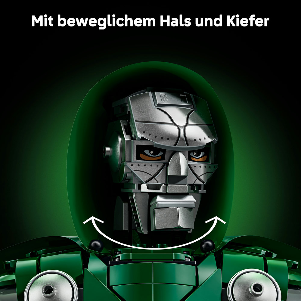 Ein silberner Lego-Helm mit grüner Kapuze und orangefarbenen Augen.