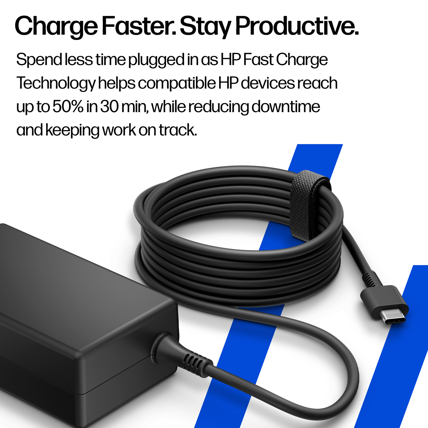 Chargeur d'ordinateur portable noir avec câble USB-C et texte.