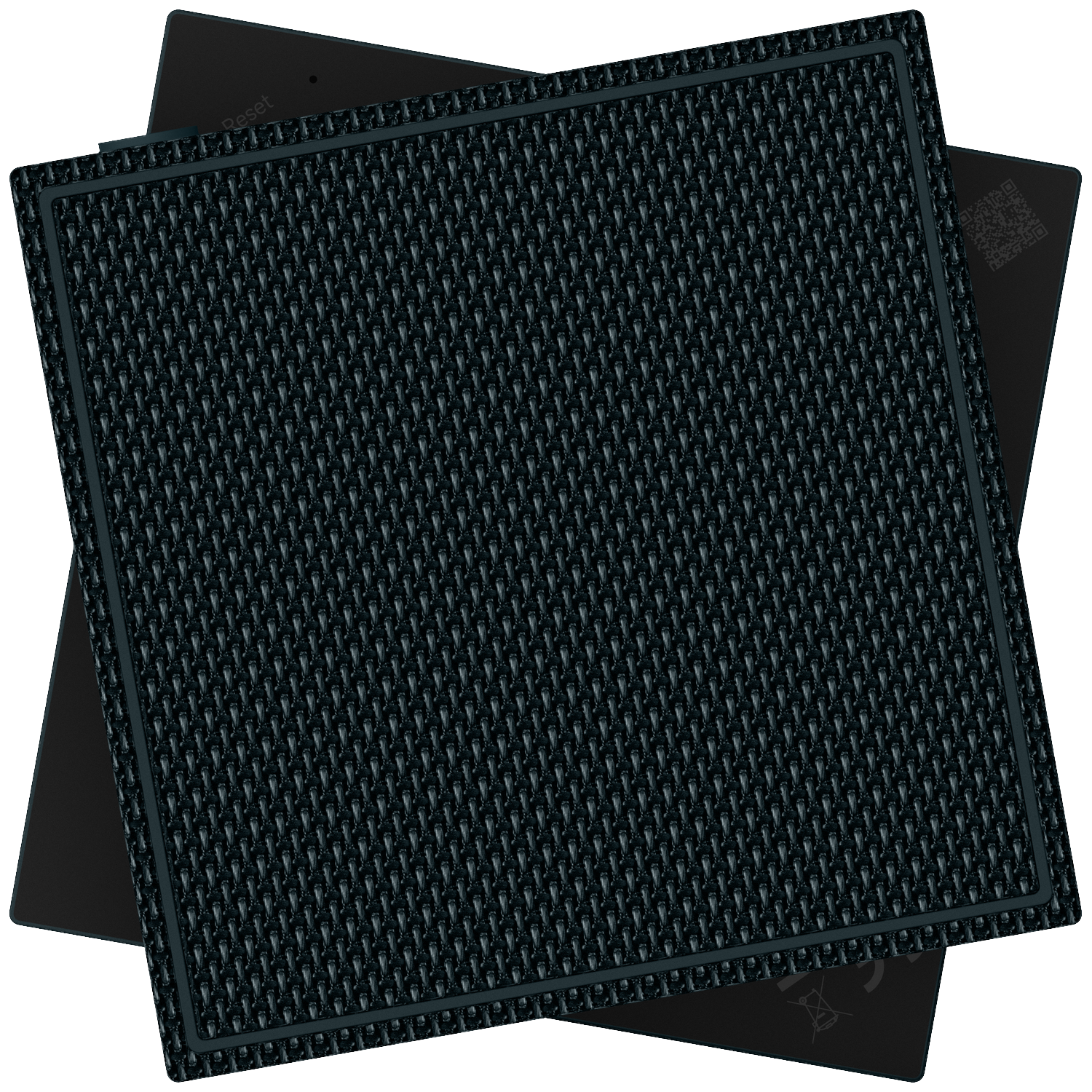 Un tapis noir texturé avec un code QR imprimé et le mot "Reset".