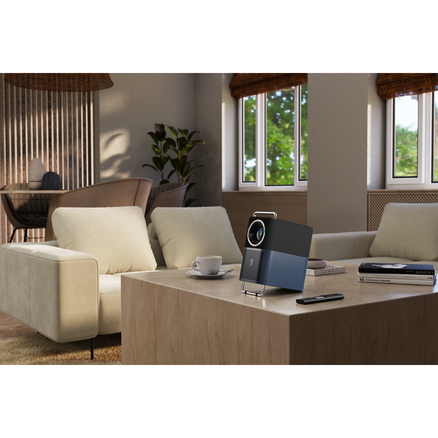 Un projecteur est posé sur une table en bois devant un canapé avec deux coussins.