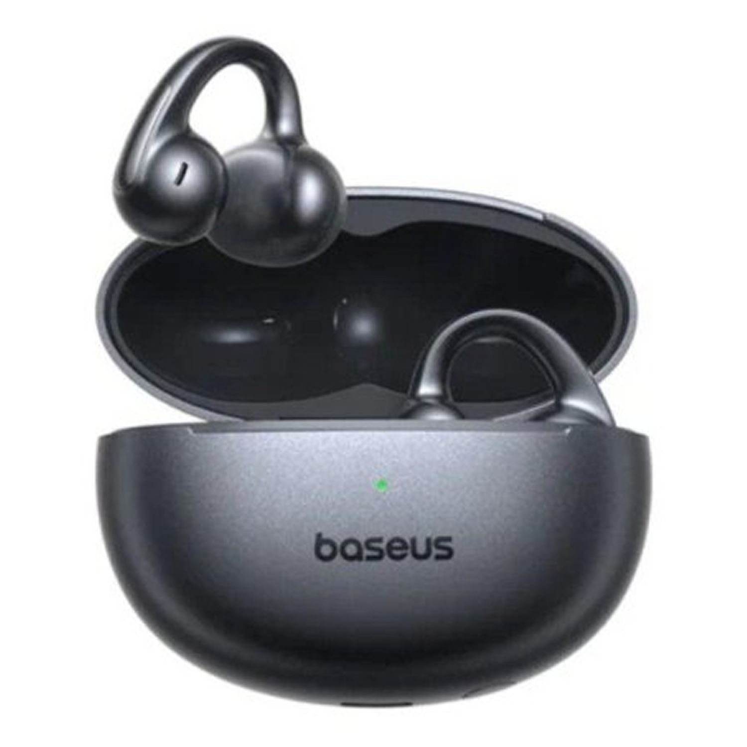 Auriculares Baseus grises en estuche de carga, uno puesto, uno al lado.