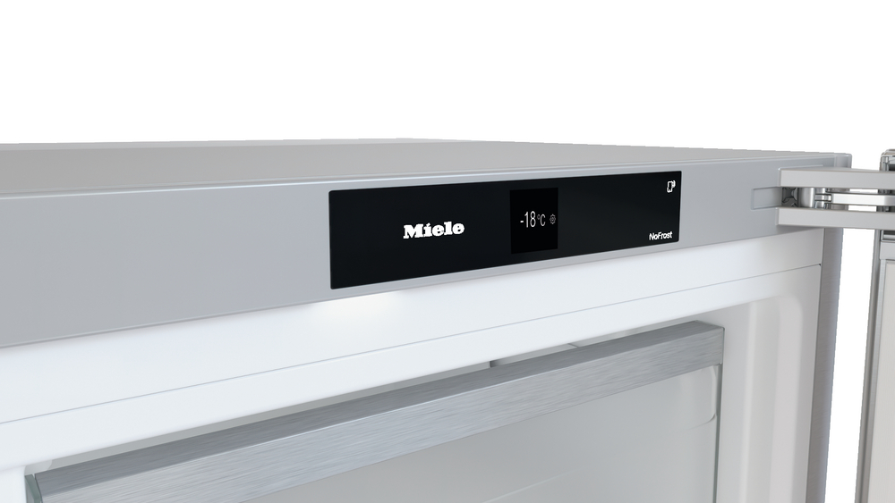 Miele buzdolabı dijital ekran -18°C ve NoFrost özelliği gösteriyor.