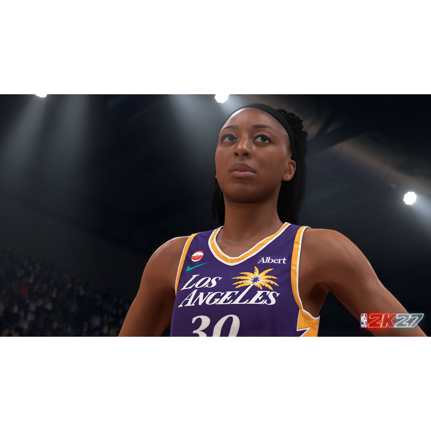 Een basketbalster in een paars Los Angeles shirt kijkt omhoog, met stadionlampen erboven.