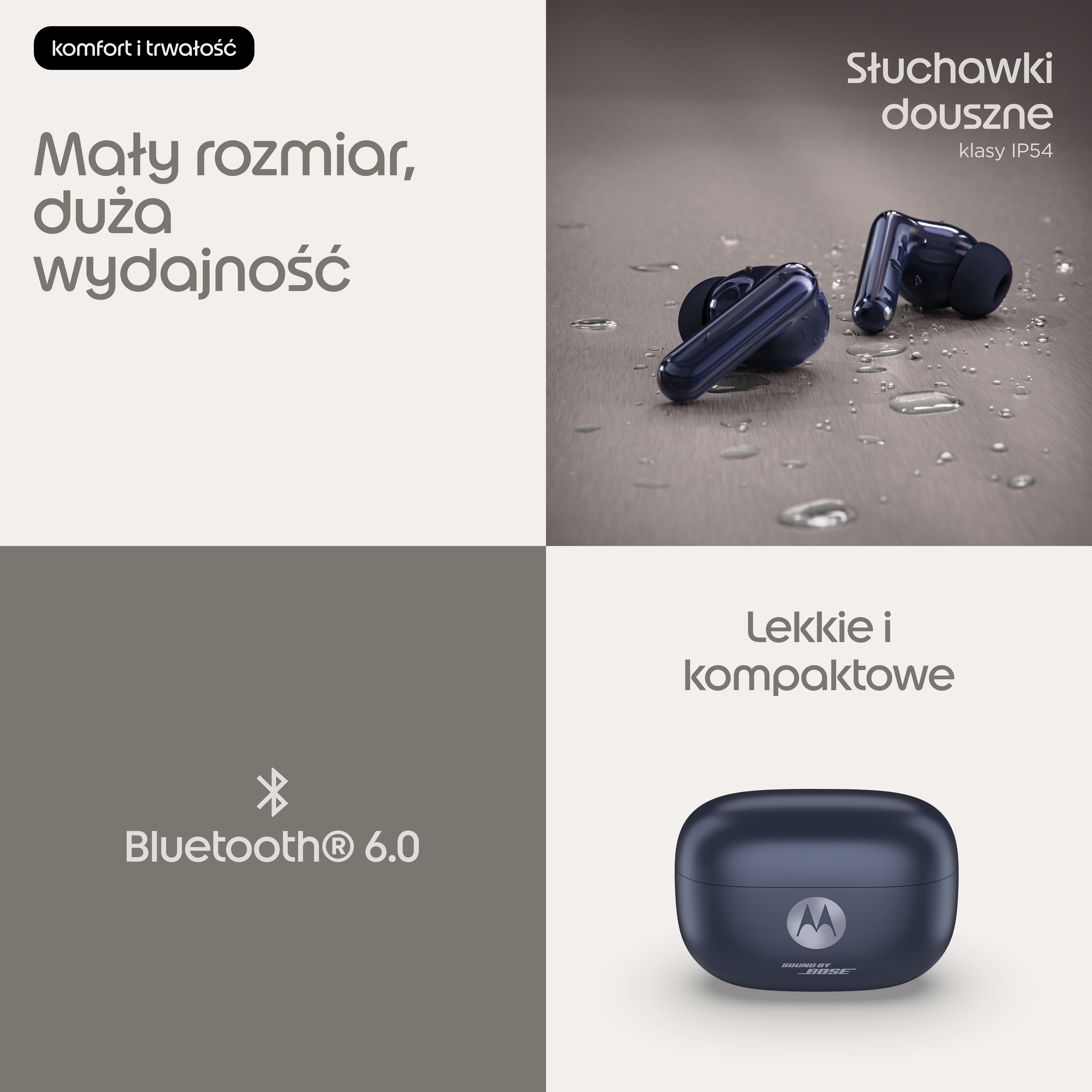 Niebieskie słuchawki bezprzewodowe z etui na mokrej powierzchni z kroplami.