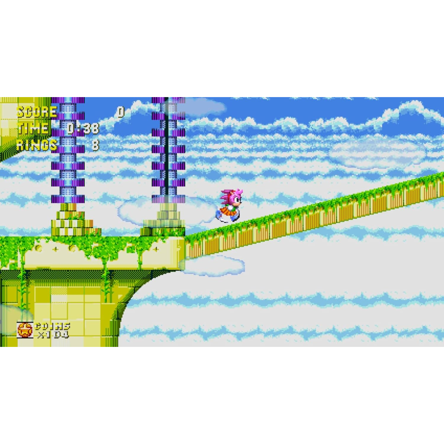 Amy Rose rent op een pad boven wolken, met score, tijd en ringen weergegeven.