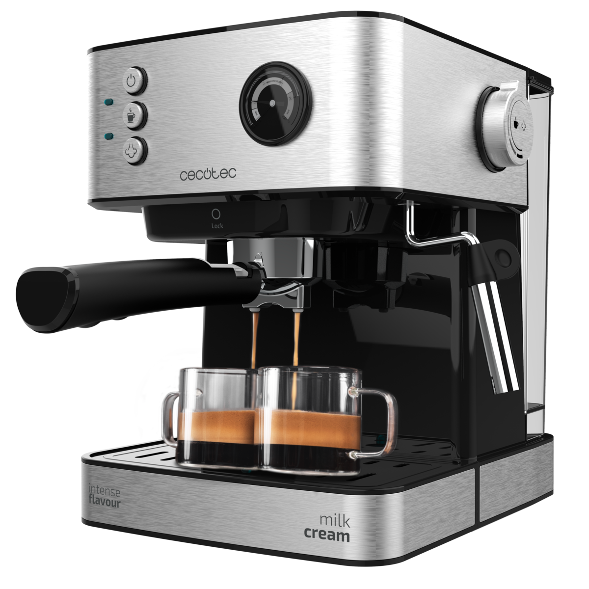 Cafetera Cecotec plateada y negra vertiendo espresso en dos tazas de vidrio sobre fondo negro.