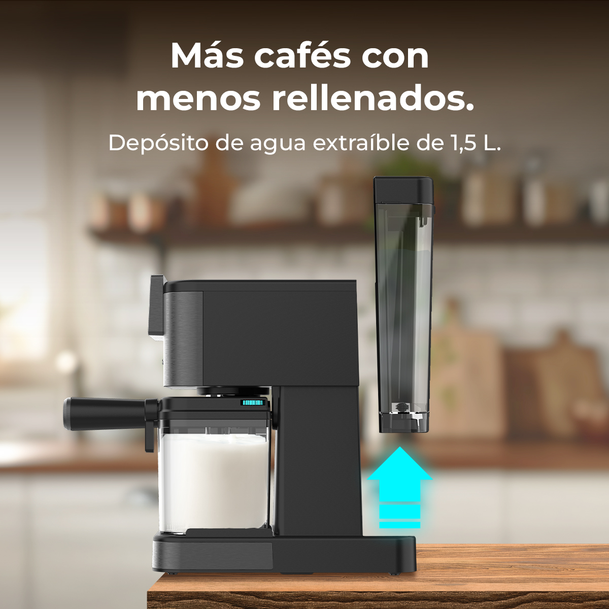 Cafetera negra en encimera de madera con depósito de agua extraíble de 1,5 L.