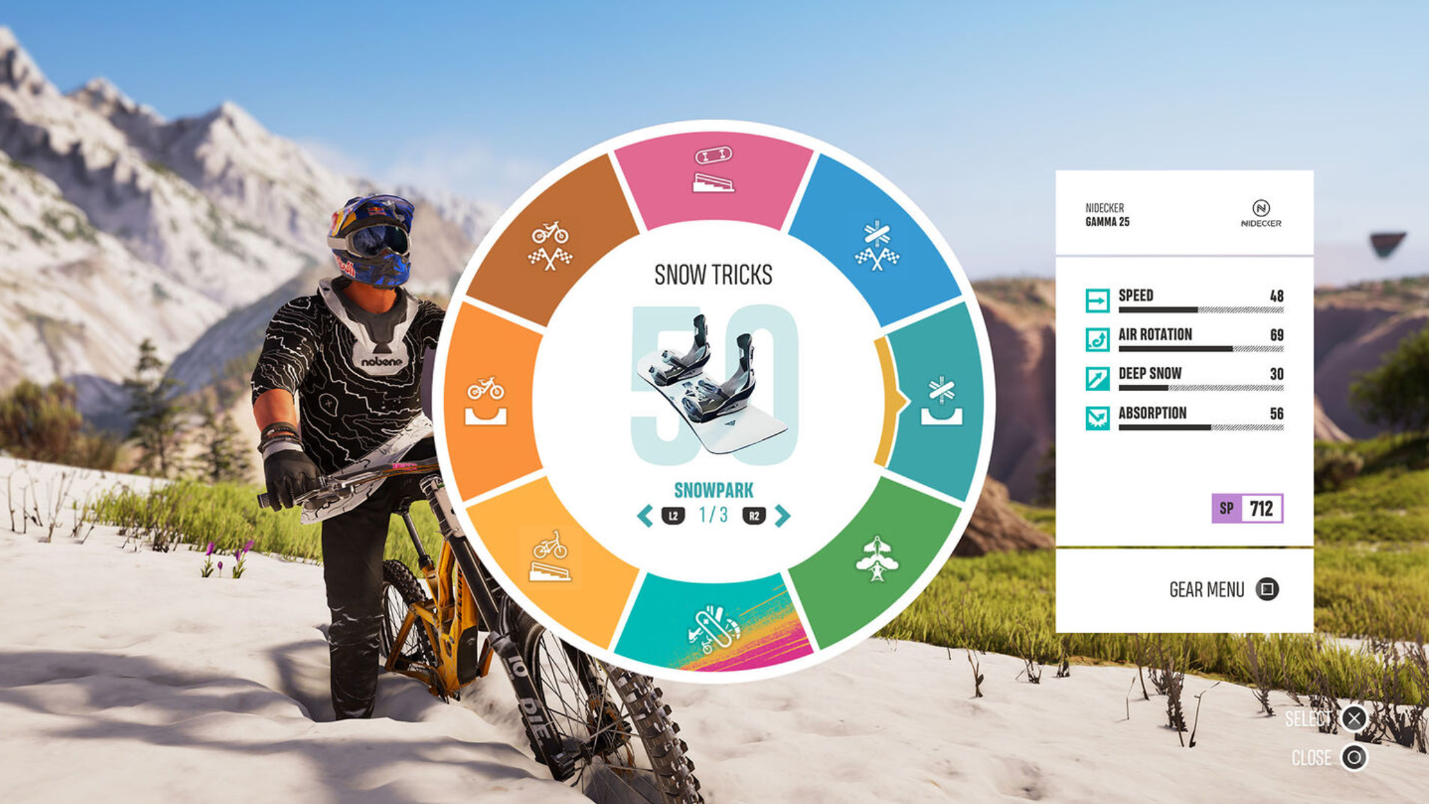 Un menú de videojuego muestra a un snowboarder en una montaña junto a una bicicleta con una rueda de selección colorida.