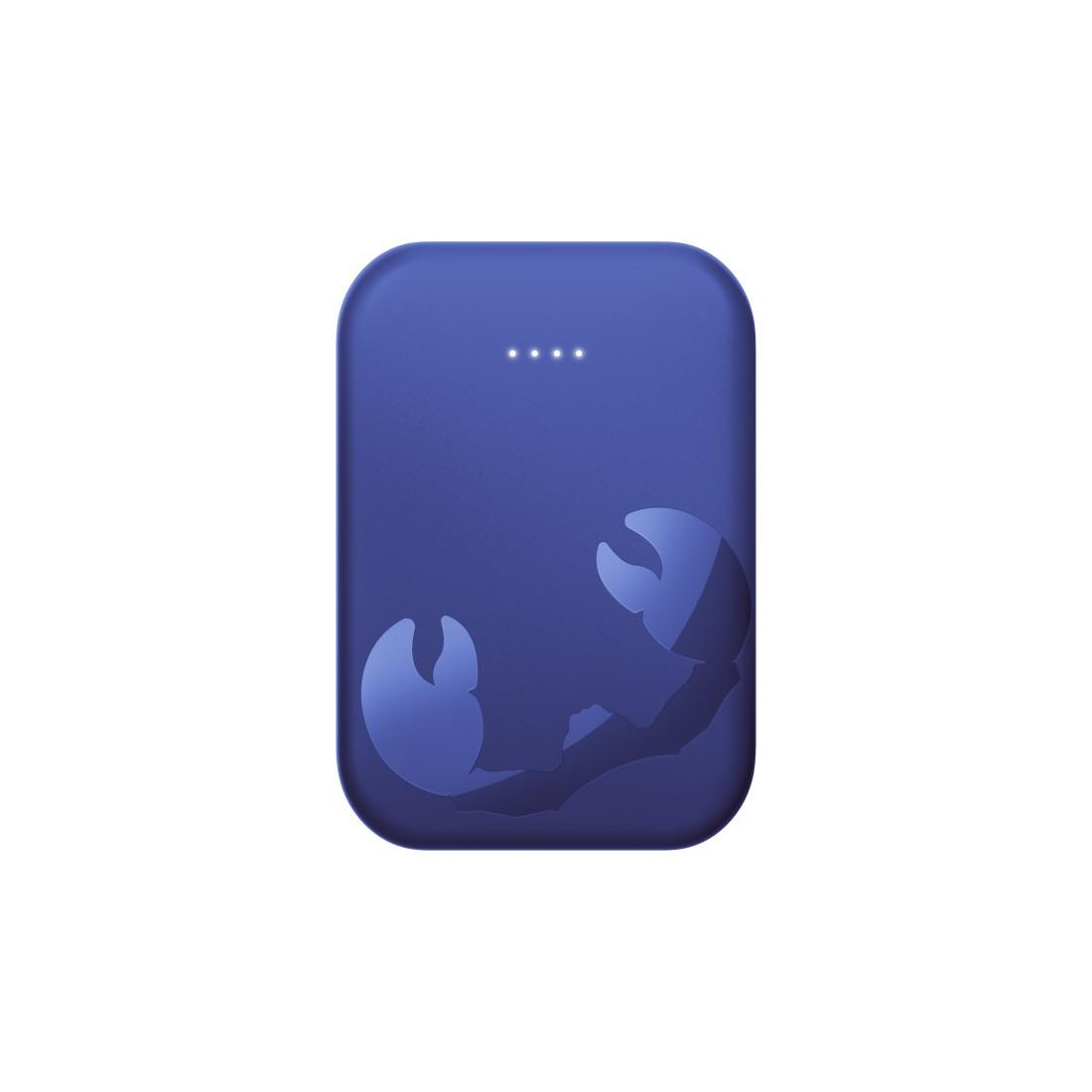 Eine blaue Powerbank mit vier LEDs und einer Krabbengrafik auf der Vorderseite vor weißem Hintergrund.