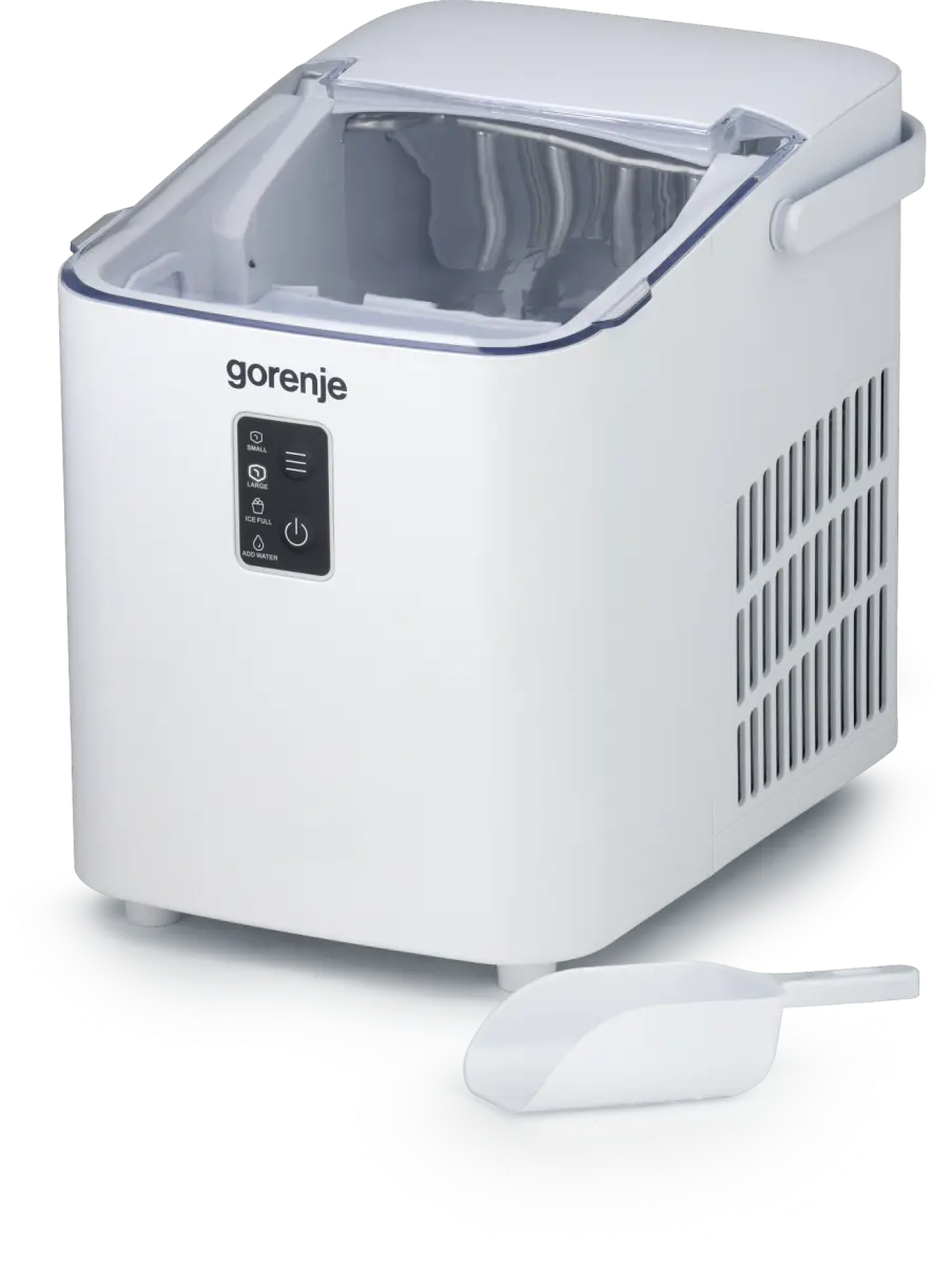 Egy fehér Gorenje jégkészítő fekete vezérlőpanellel és egy kis jégtörő lapáttal.