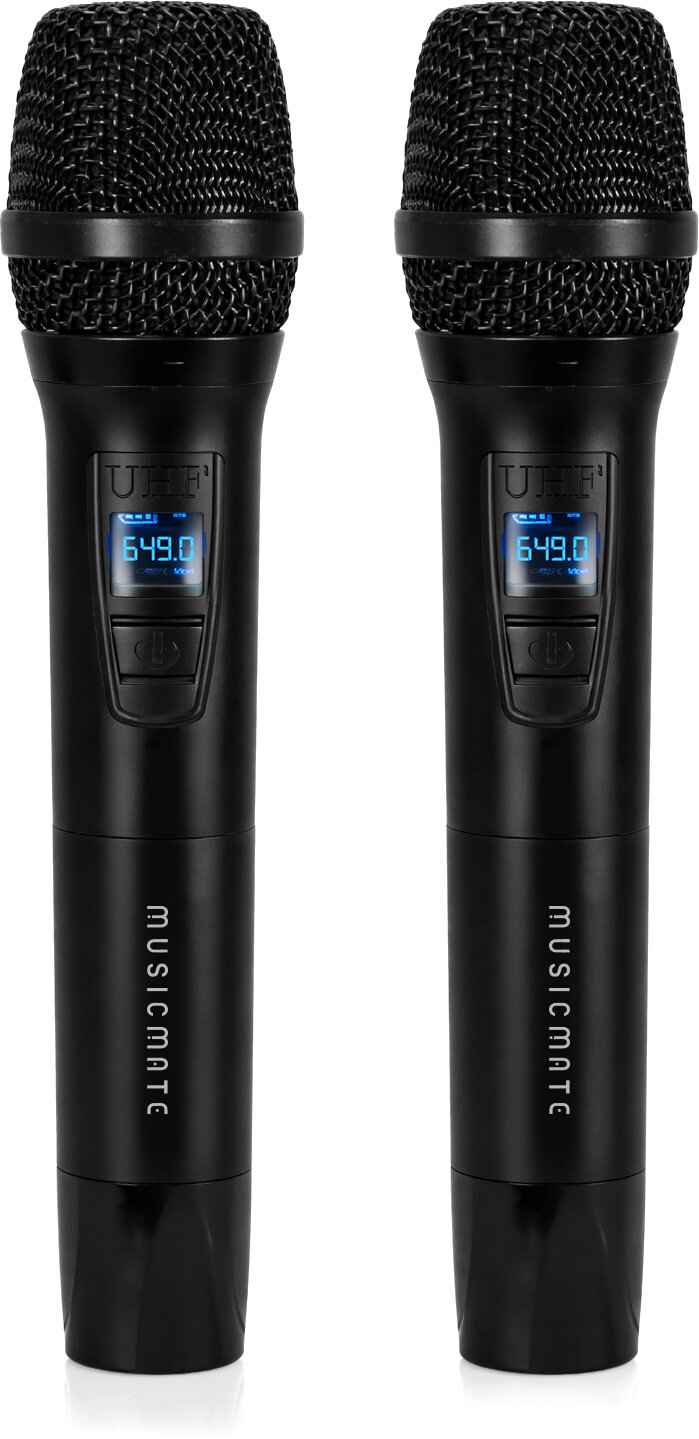 Dwa czarne bezprzewodowe mikrofony Musicmate UHF z podświetlanym na niebiesko wyświetlaczem LCD na białym tle.