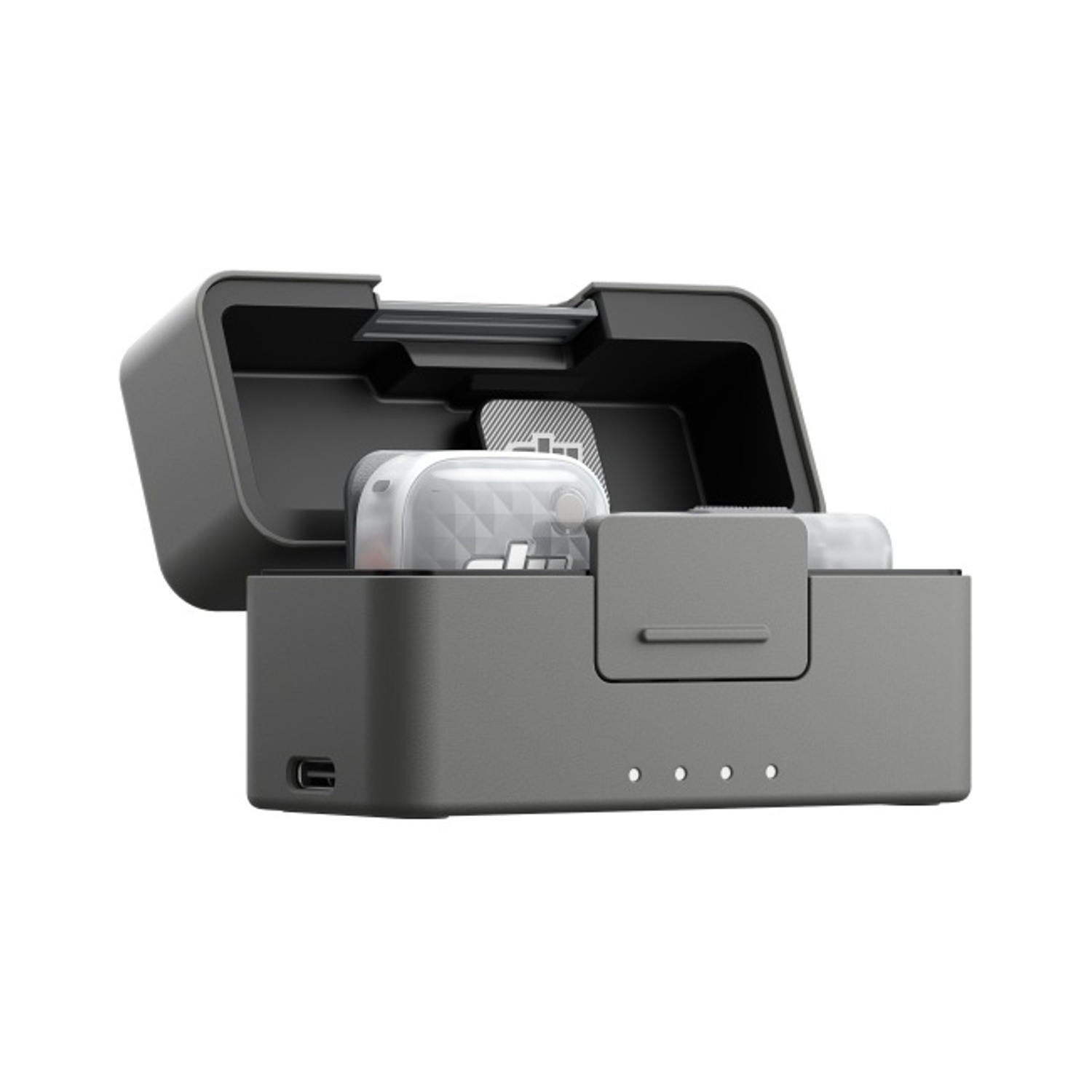 Una custodia di ricarica grigio scuro aperta con trasmettitori e ricevitore microfonici wireless su sfondo bianco.