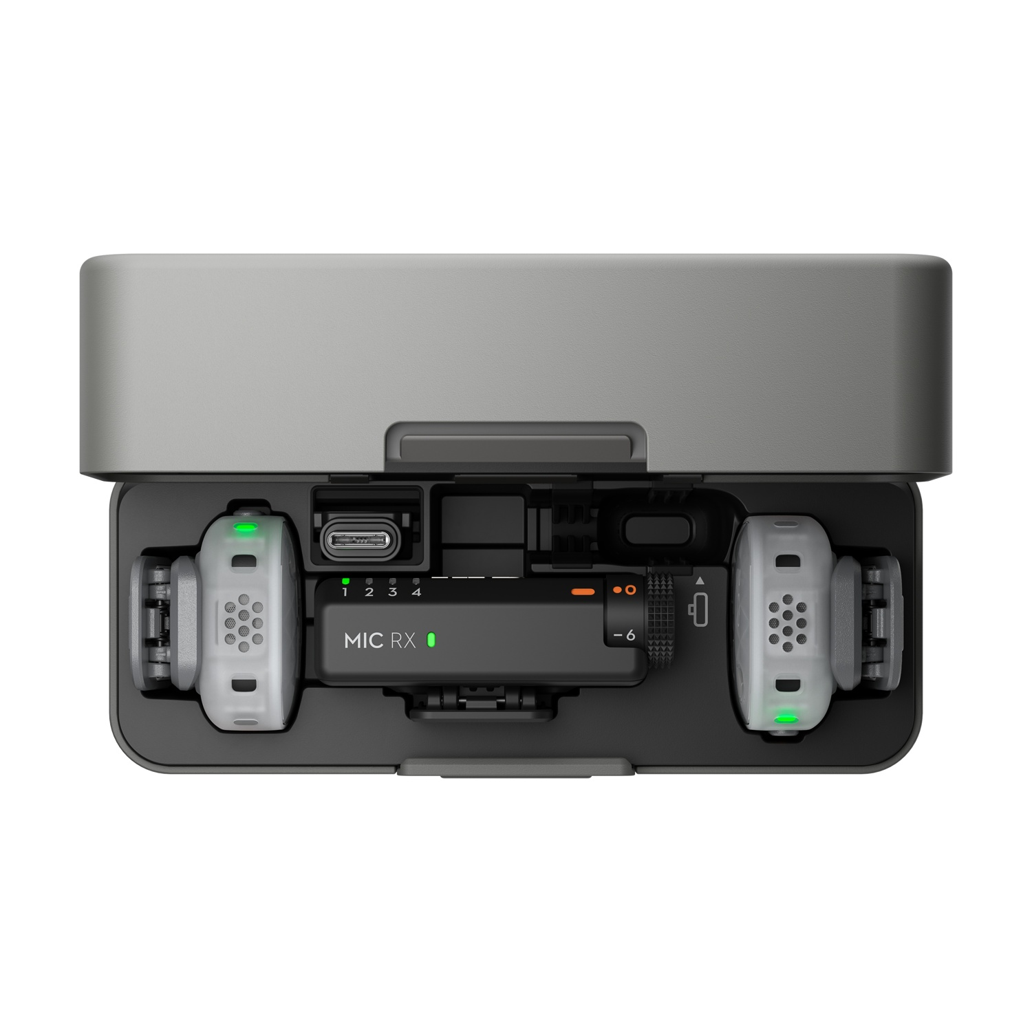 Una custodia di ricarica per microfono wireless grigia con due trasmettitori e un ricevitore.
