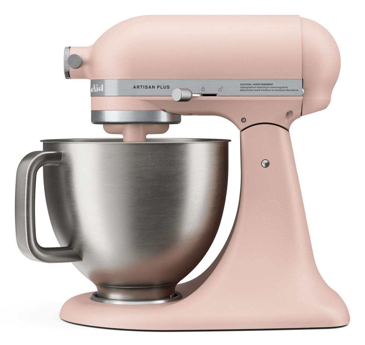 Ein rosafarbener Artisan Plus Standmixer mit Edelstahl-Rührschüssel auf weißem Hintergrund.