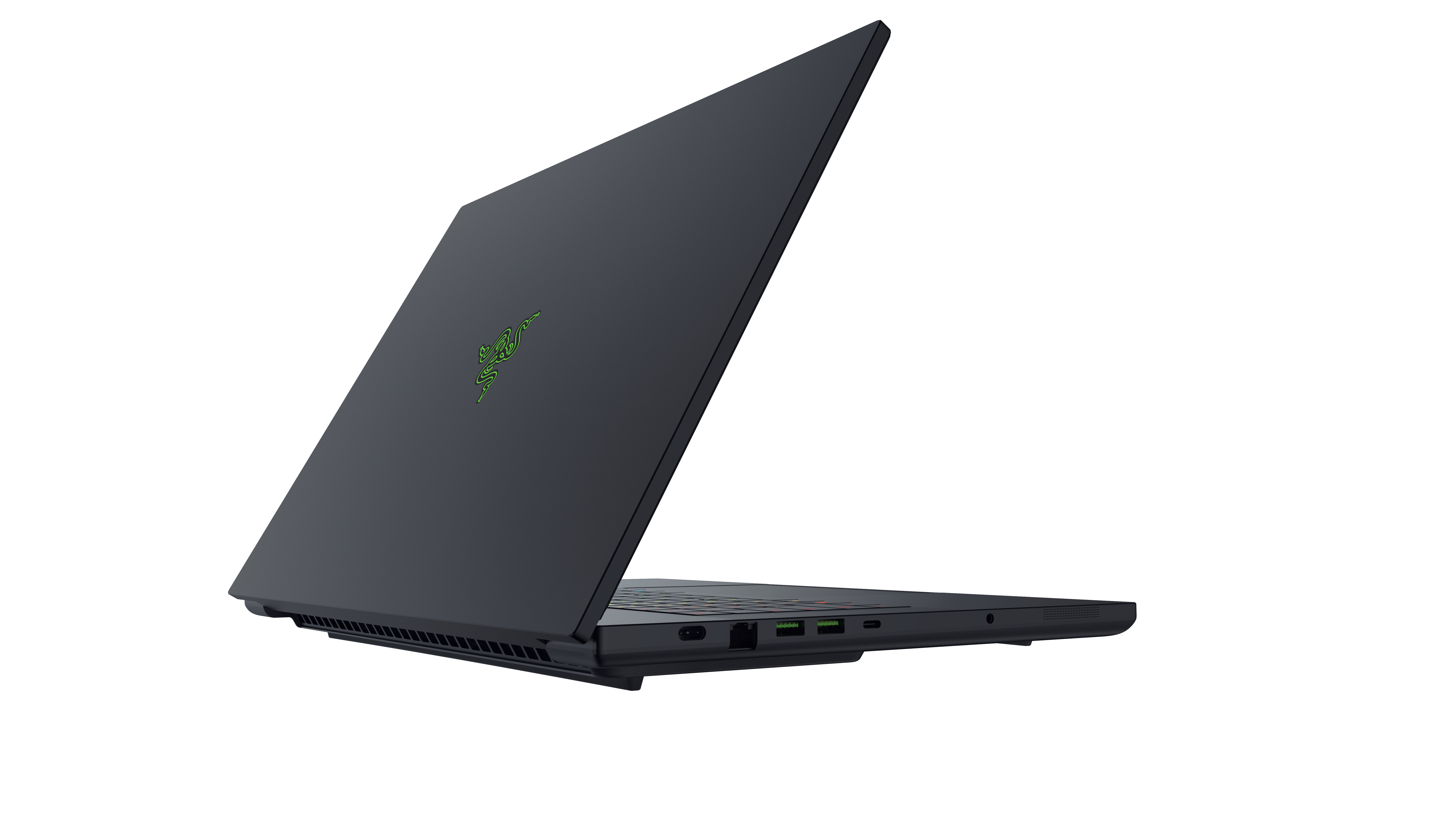 Ein schwarzer Laptop auf weißem Hintergrund zeigt das grüne Razer-Logo auf dem geschlossenen Deckel.