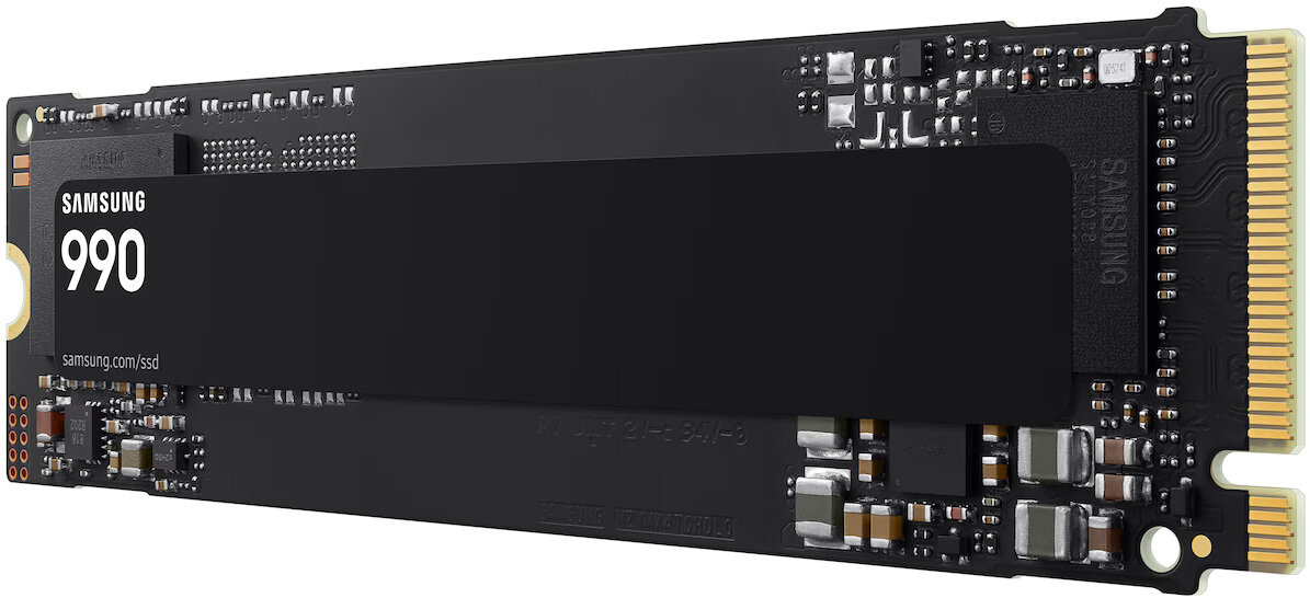Czarny dysk SSD Samsung 990 M.2 ze złotymi pinami złącza i odsłoniętymi mikroczipami.