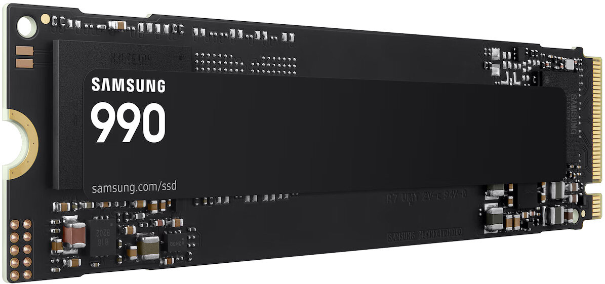 Czarny dysk SSD Samsung 990 M.2 NVMe ze złotymi pinami złącza i różnymi komponentami elektronicznymi na płytce.