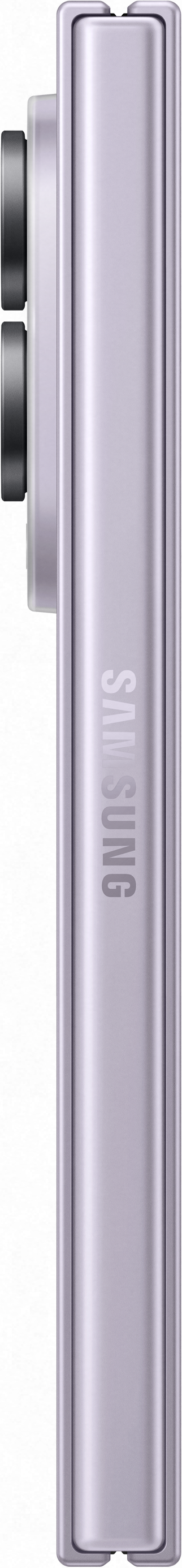 Vista laterale di uno smartphone pieghevole Samsung lavanda chiuso, con due obiettivi e il logo Samsung.
