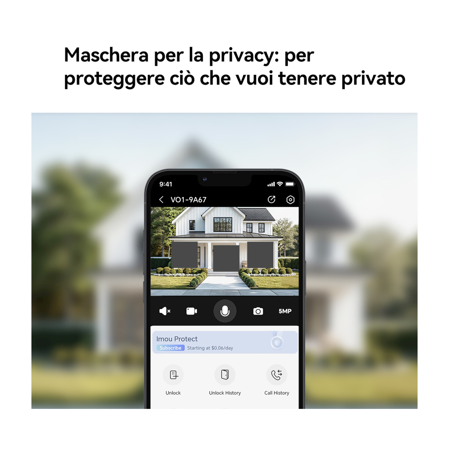 Smartphone mostra app di sorveglianza con maschere di privacy grigie sulle finestre.