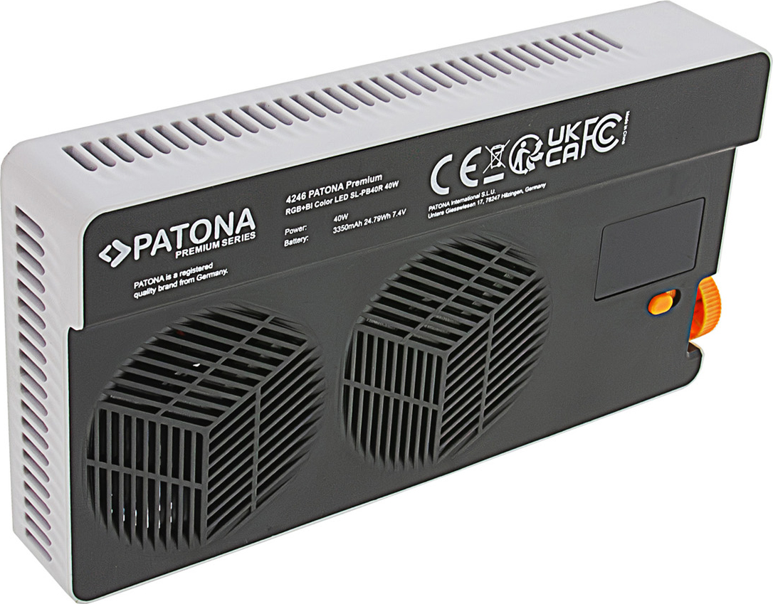 Une lampe vidéo LED PATONA noir et blanc avec deux ventilateurs de refroidissement et des étiquettes textuelles.