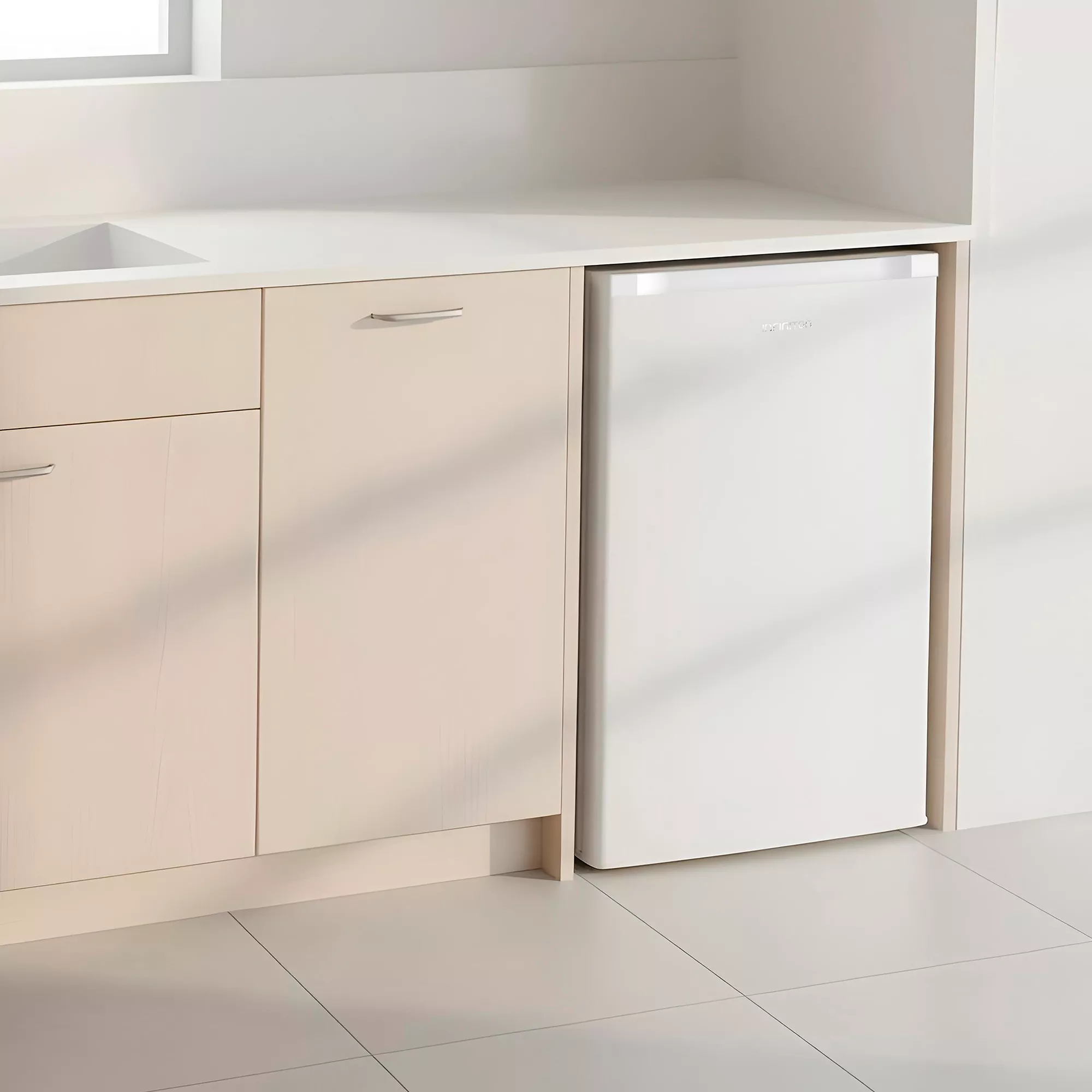 Congelador vertical - Infiniton CV-85L8BDD, 63L, Alto 83.1 cm, Cíclico, Silent design, Control de temperatura mecánico, Blanco