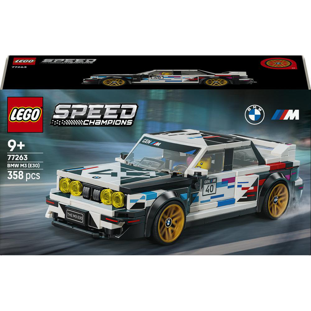LEGO Speed Champions BMW M3 E30 Bausatzkasten mit aufgebautem Rennwagen.