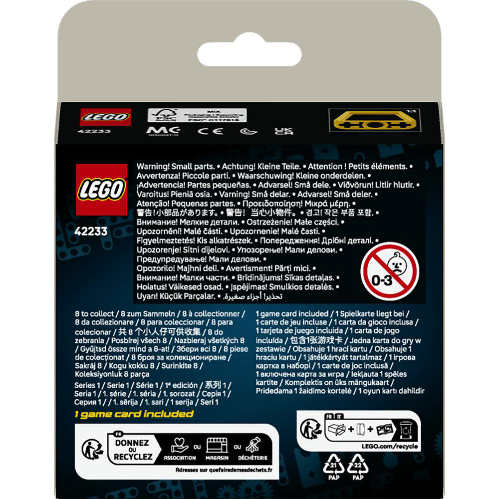 Rückseite einer Lego-Verpackung mit Sicherheitshinweisen in vielen Sprachen, dem Logo und Recycling-Symbolen.