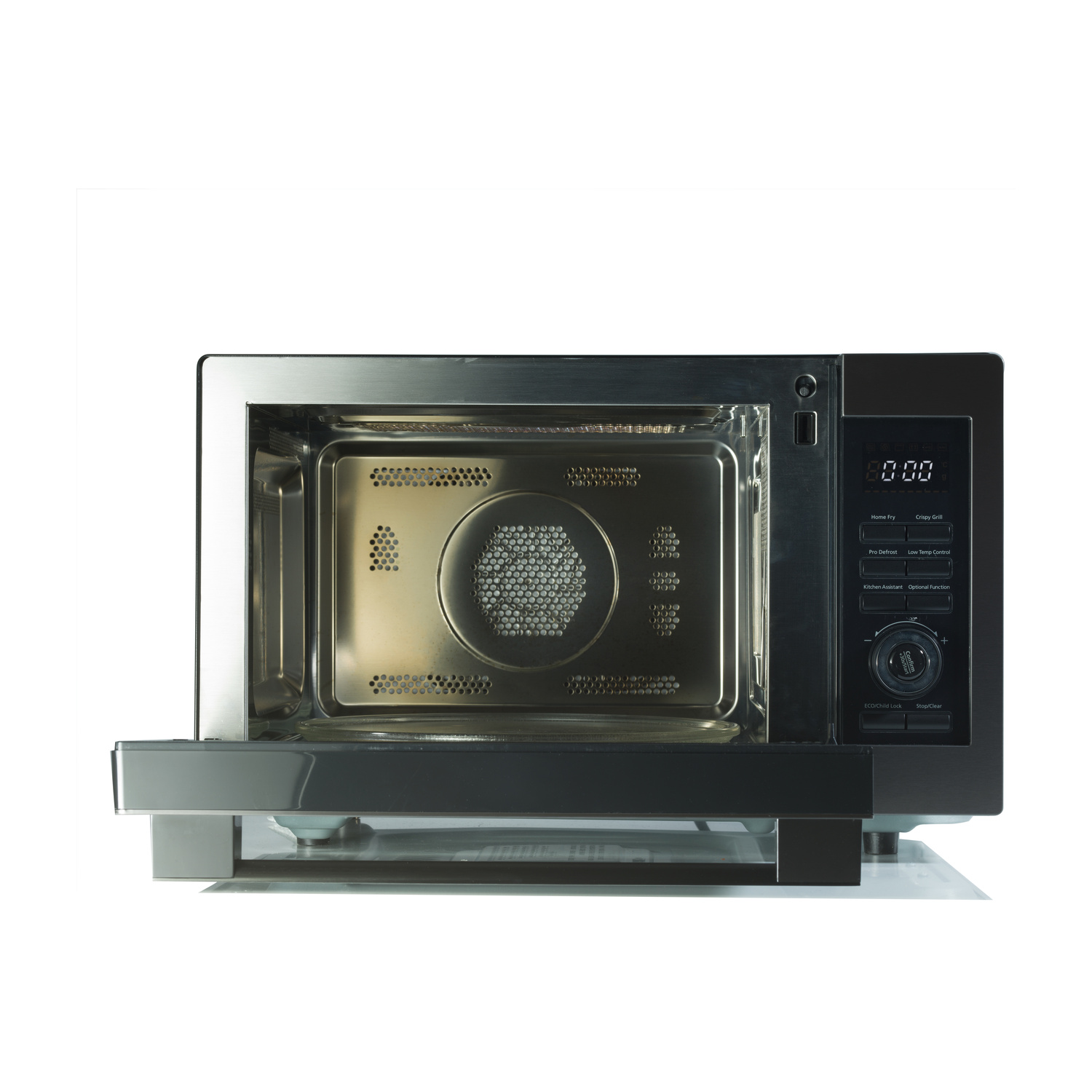 Microonde moderno con interno in acciaio inossidabile e pannello di controllo aperto a destra su sfondo bianco.