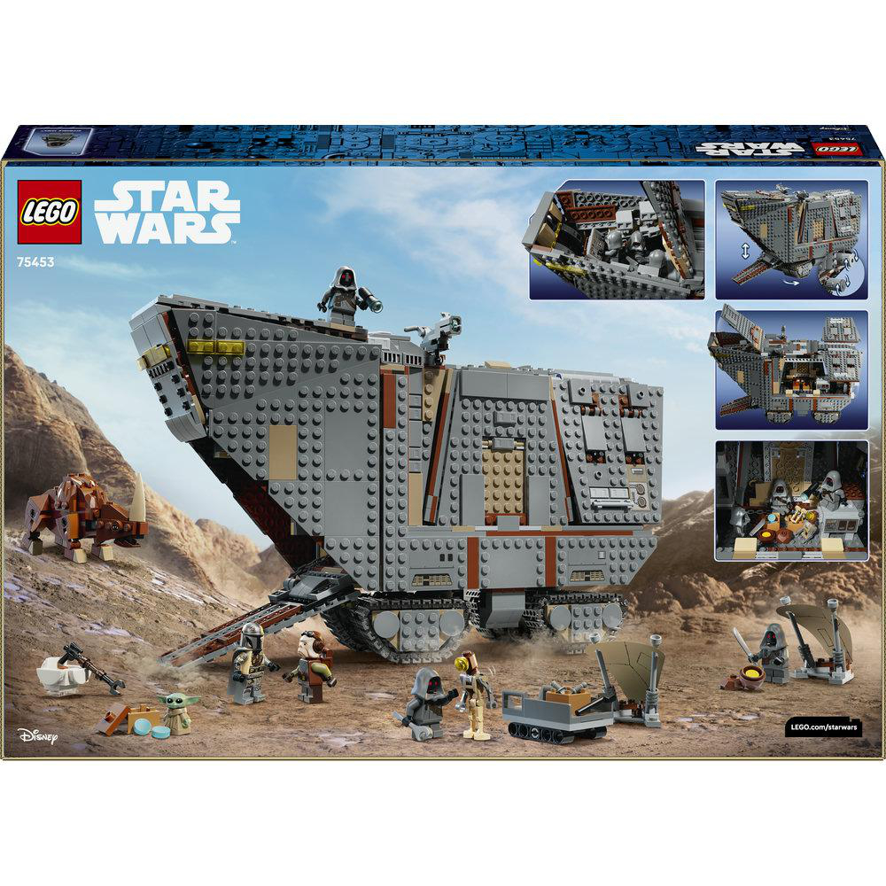 Lego Star Wars Set mit einem großen gepanzerten Fahrzeug, Minifiguren und einer kargen Wüstenlandschaft.