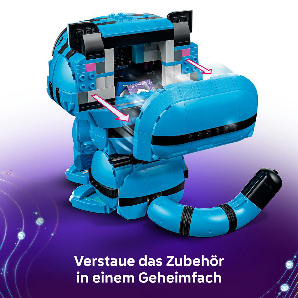 Eine blaue LEGO Figur mit einem offenen Geheimfach im Kopf für Zubehör.