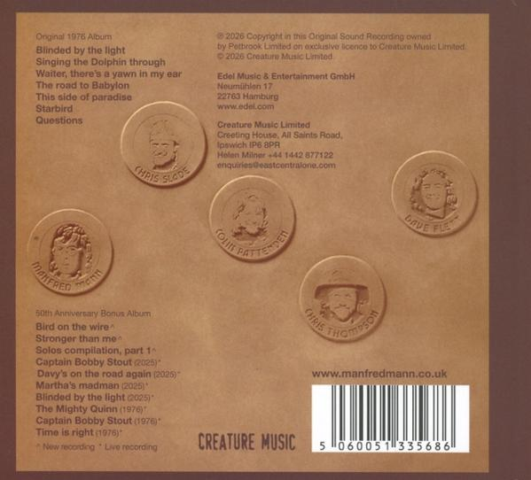 Album-Rückseite mit Tracklists, Bandmitgliedern als Medaillons und Barcode auf braunem Hintergrund.