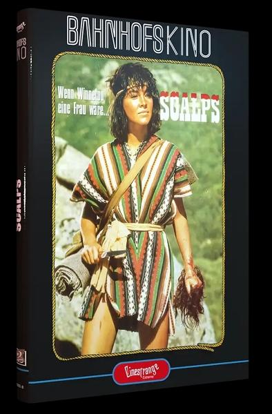 DVD-Cover von Bahnhofskino Scalps mit einer Frau in traditioneller Kleidung und einem Skalp in der Hand vor Bergkulisse.