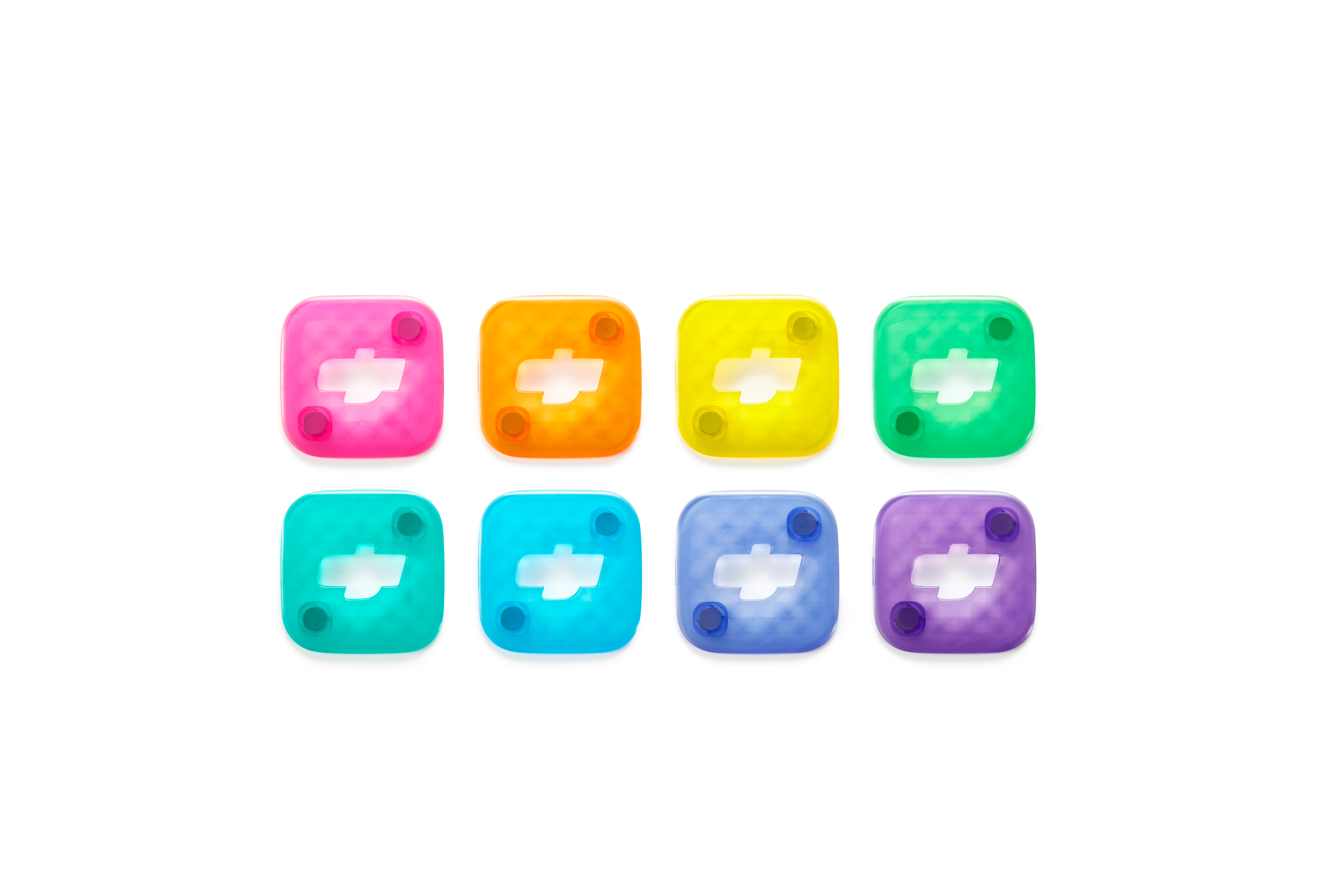 Acht bunte, quadratische Kunststoffteile mit Lochmuster und einem zentralen Symbol arranged in two rows on white.
