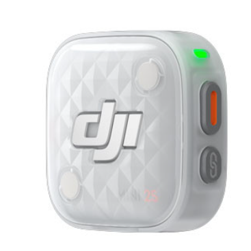 Białe urządzenie DJI z geometrycznym wzorem, logo i przyciskami z boku.
