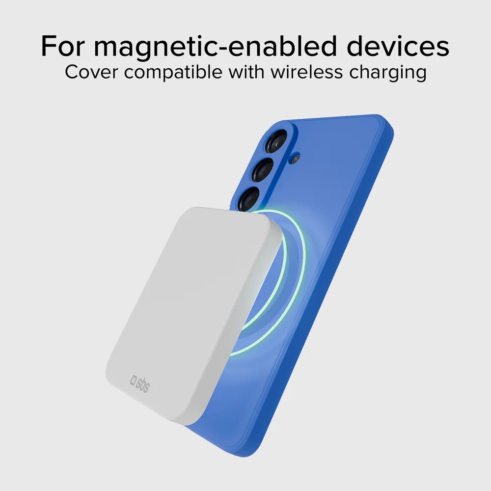 Egy kék telefon mágnesesen rögzített fehér vezeték nélküli töltővel, világos háttér előtt szöveggel.