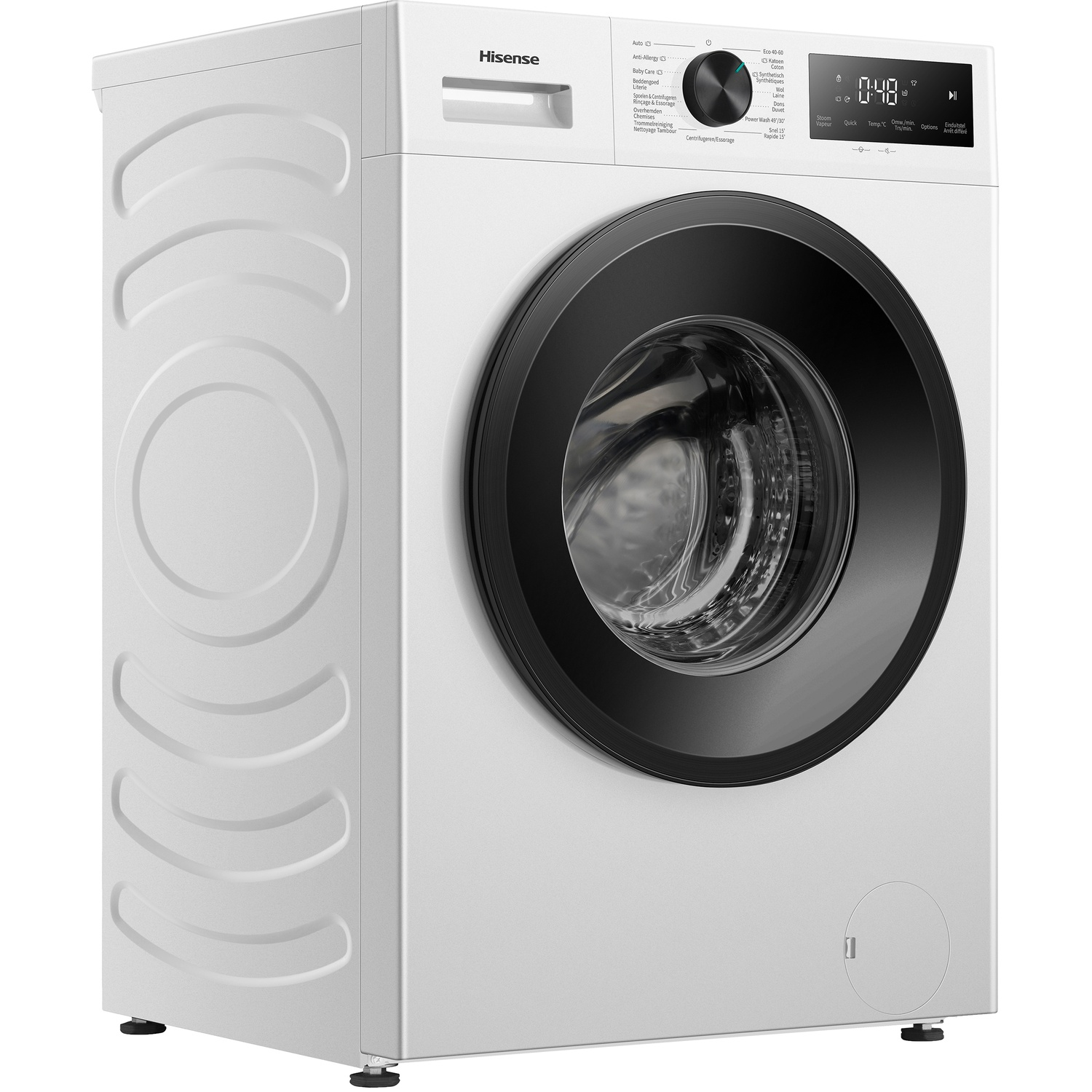 Een moderne witte Hisense wasmachine met zwarte deur en digitaal display tegen een witte achtergrond.
