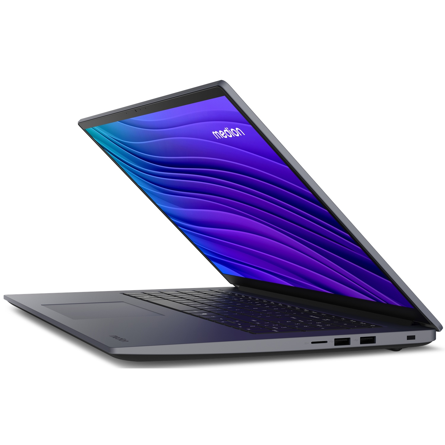 Een grijze Medion laptop staat open op een witte achtergrond en toont een blauw scherm.